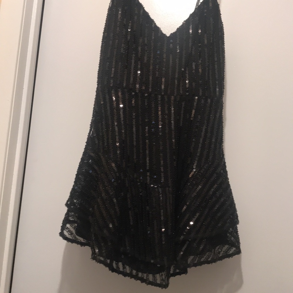 🔥 NEW ITEM🔥Black sequins camisole